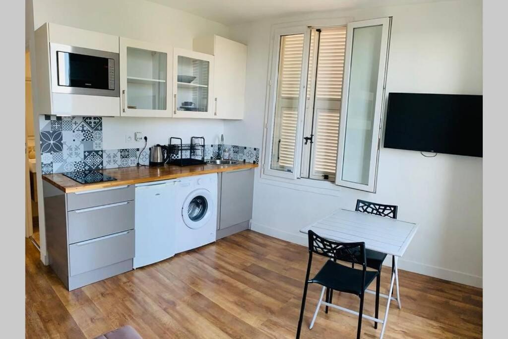 Studio Vue Mer Au Calme Proche Des Plages Apartment Nizza